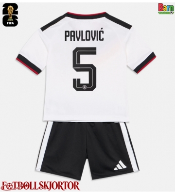 Tyskland Aleksandar Pavlovic #5 Hemmakläder Barn VM 2026 Kortärmad (+ Korta byxor)